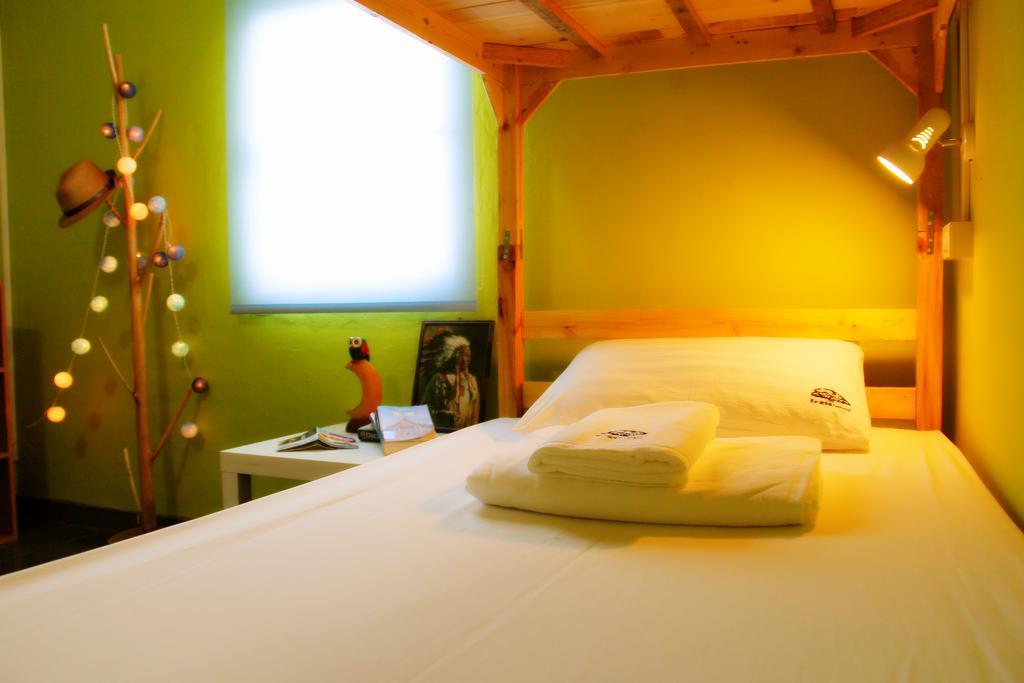 Tree Hostel Бангкок Екстер'єр фото